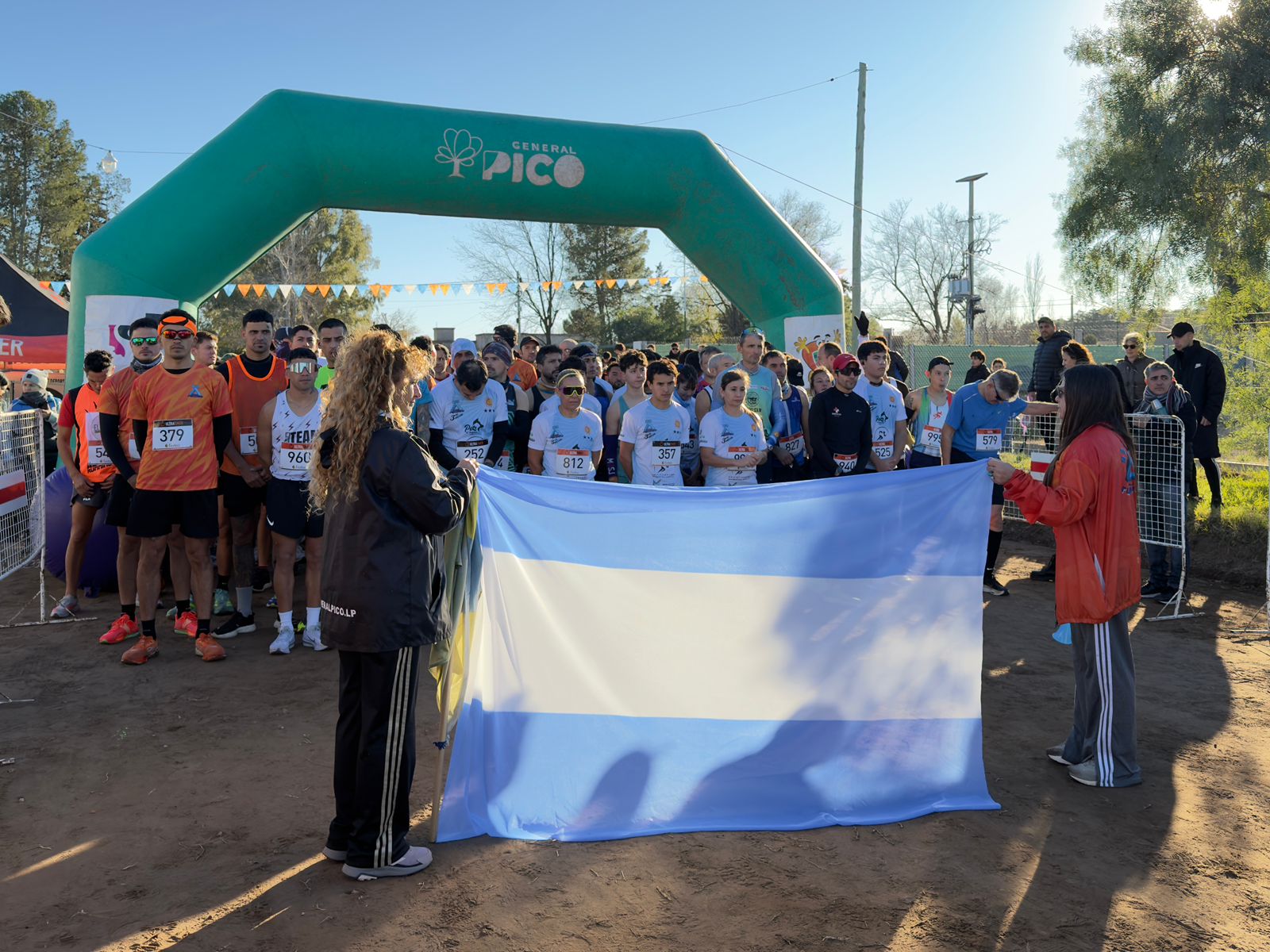 Mas de 350 atletas participaron de la segunda fecha de Km yPico